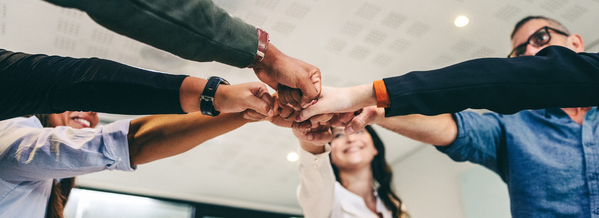 One must join forces and work as a team to meet today's global challenges.